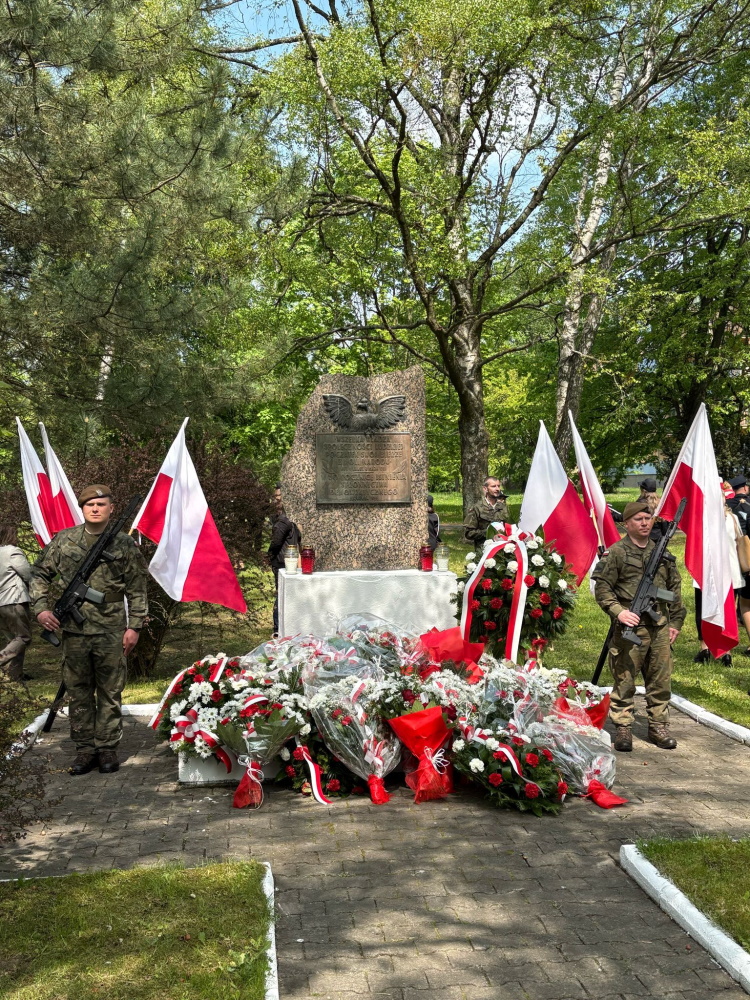 Zdjęcie przedstawiające obchody święta 3 Maja.