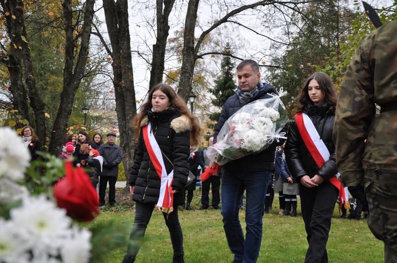 ​delegacja [Kliknij i przeciągnij, by przenieść.] ​
