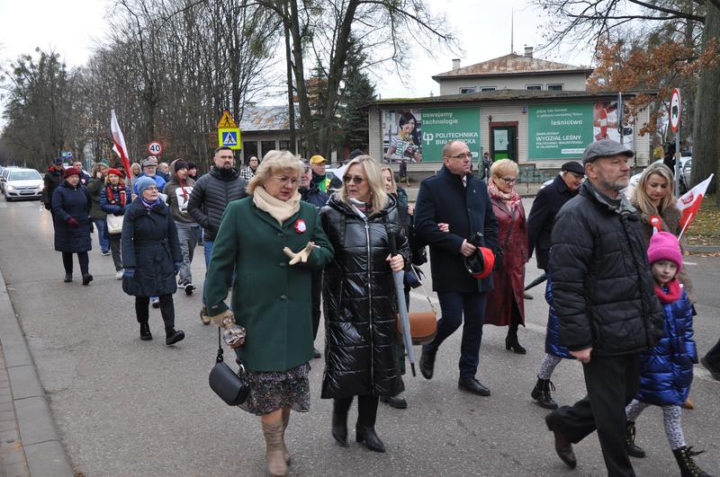 Przemarsz ulicą