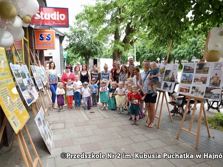 Zdjęcie grupowe uczestników konkursu.