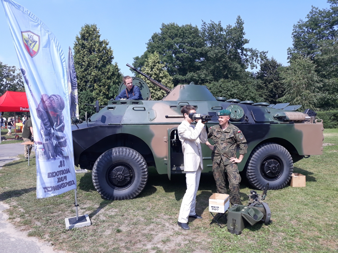 pokaz sprzętu wojskowego