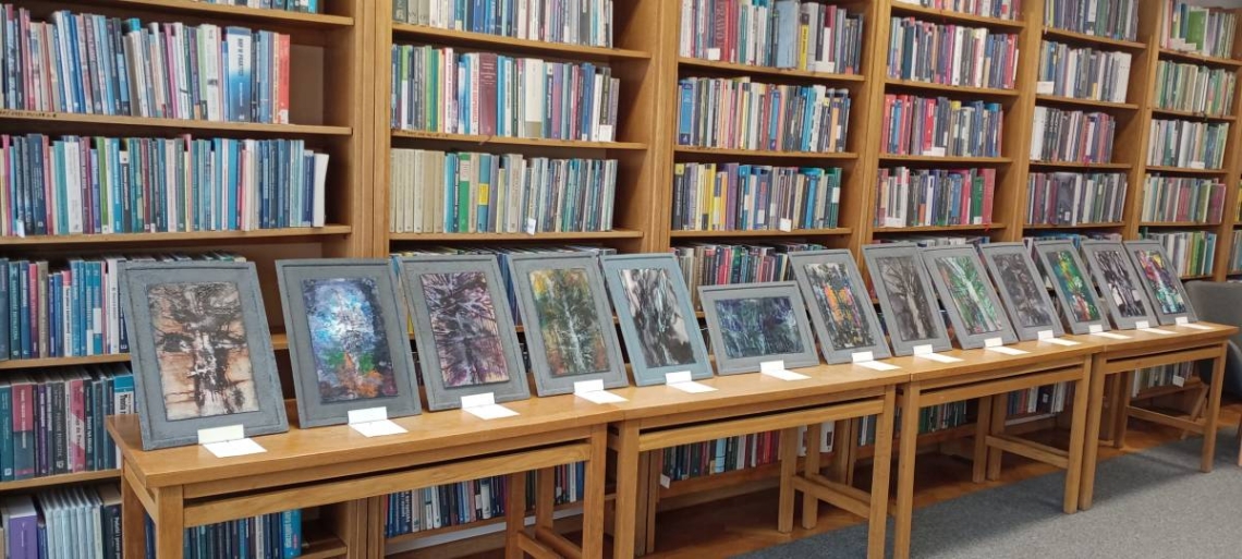 Obrazy przeznaczone na licytację.