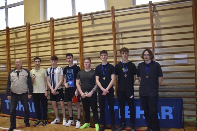 Dekoracja szkół średnich klas V-IV