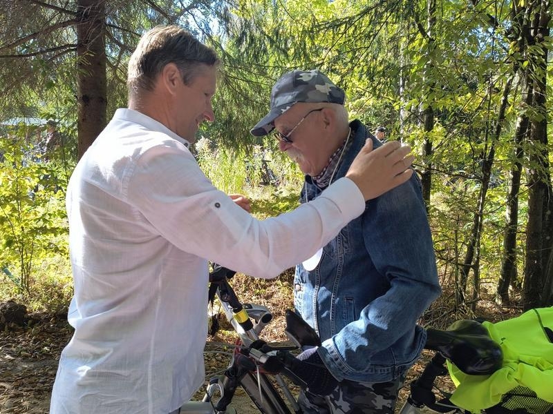 wręczenie medli za udział