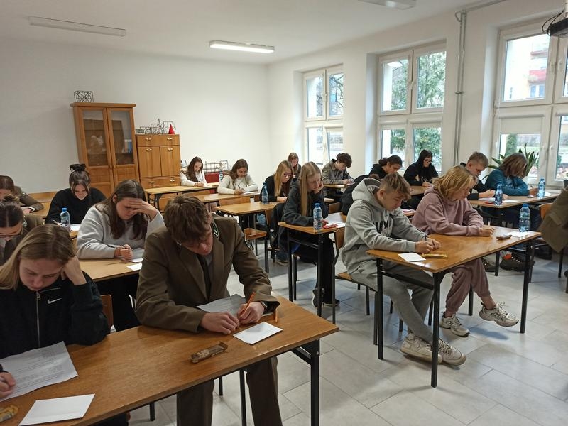 podczas wypełniania testu