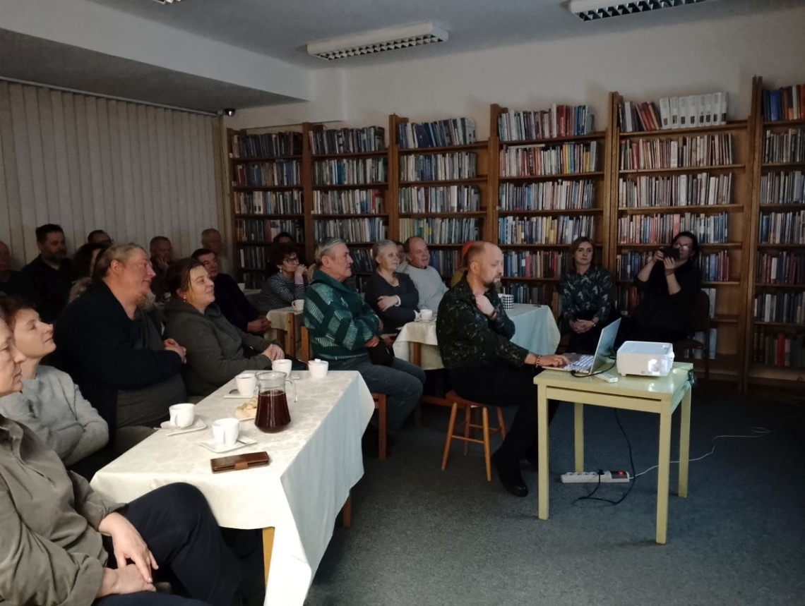 spotkanie w bibliotece