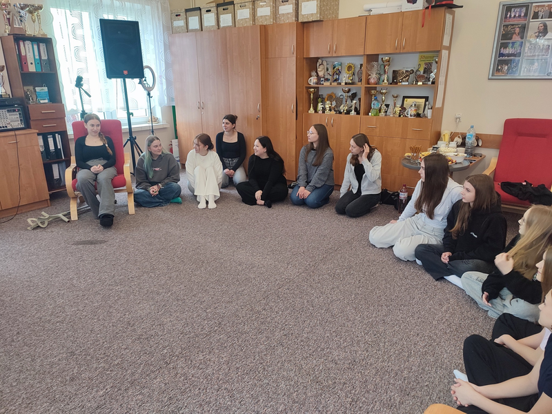 Uczestnicy warsztatów teatralnych.