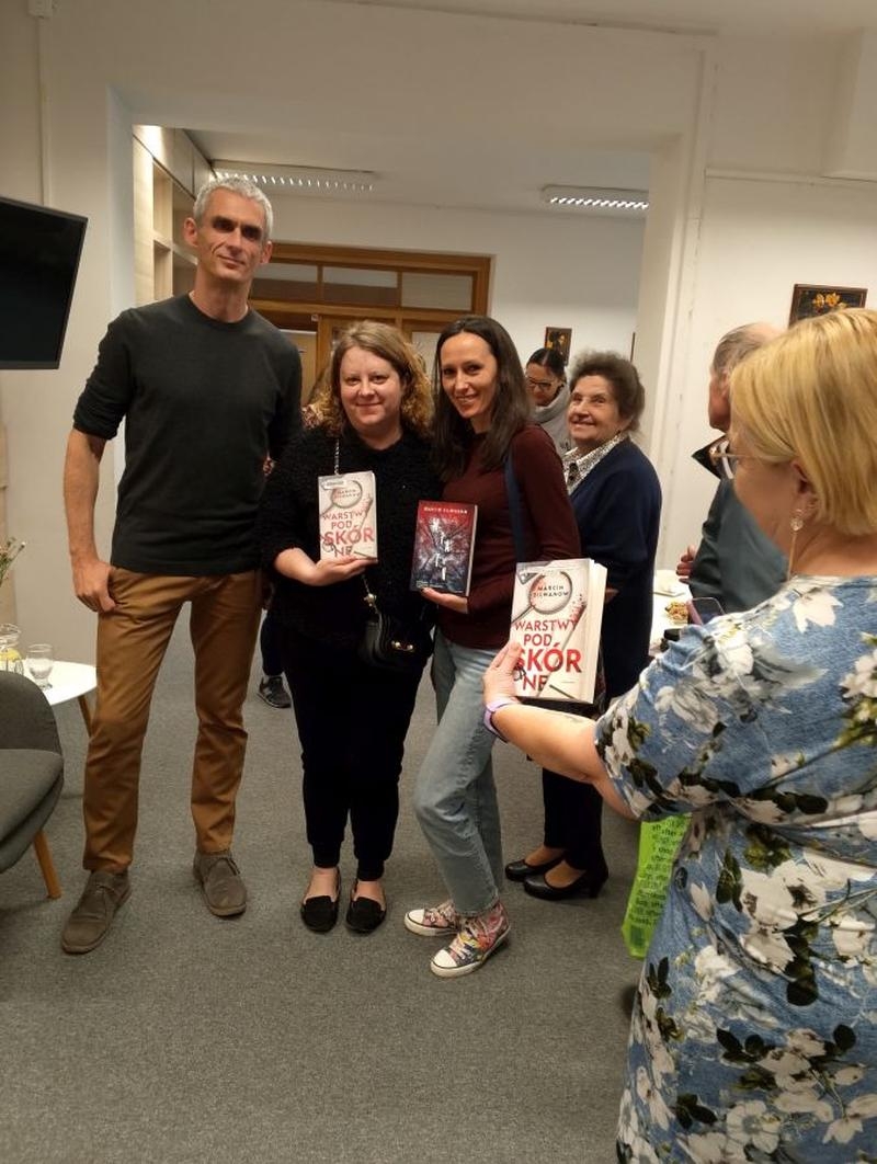 zdjęcie z autorem książek