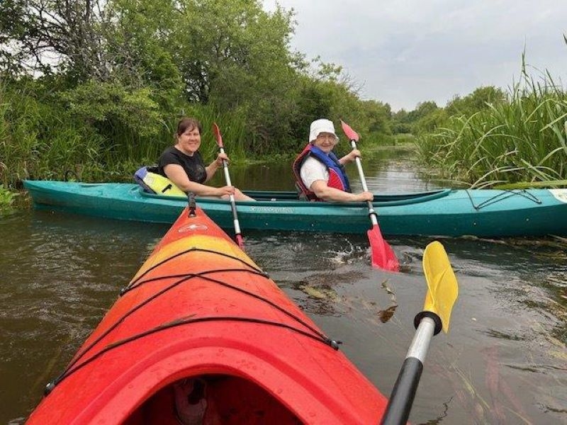 Kajaki, kobiety w kajakach