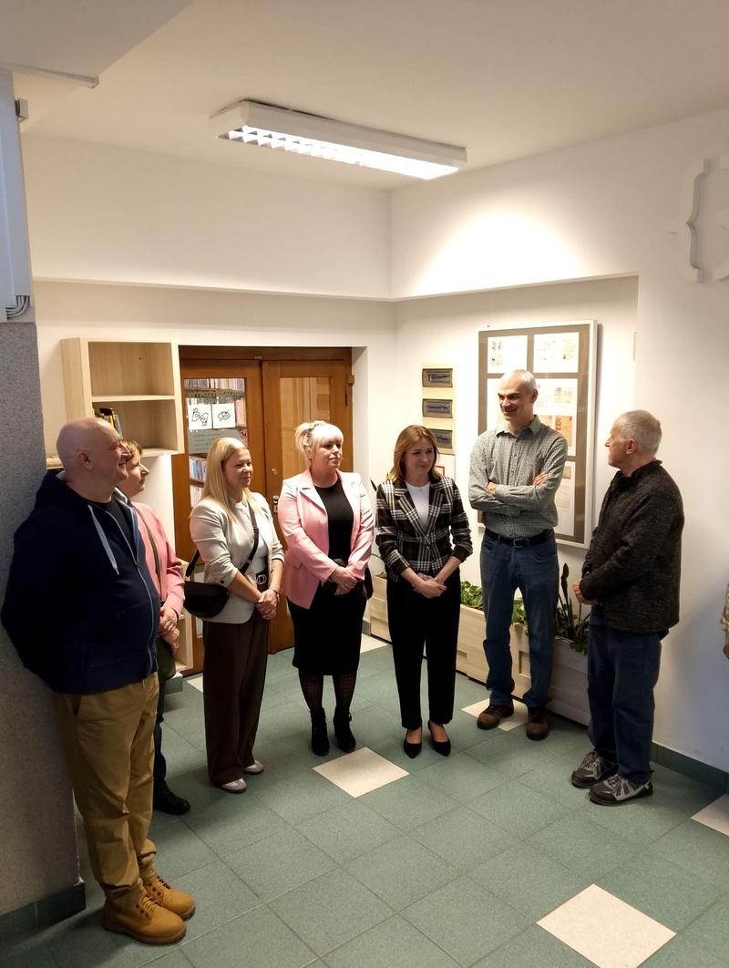 uczestnicy wernisażu