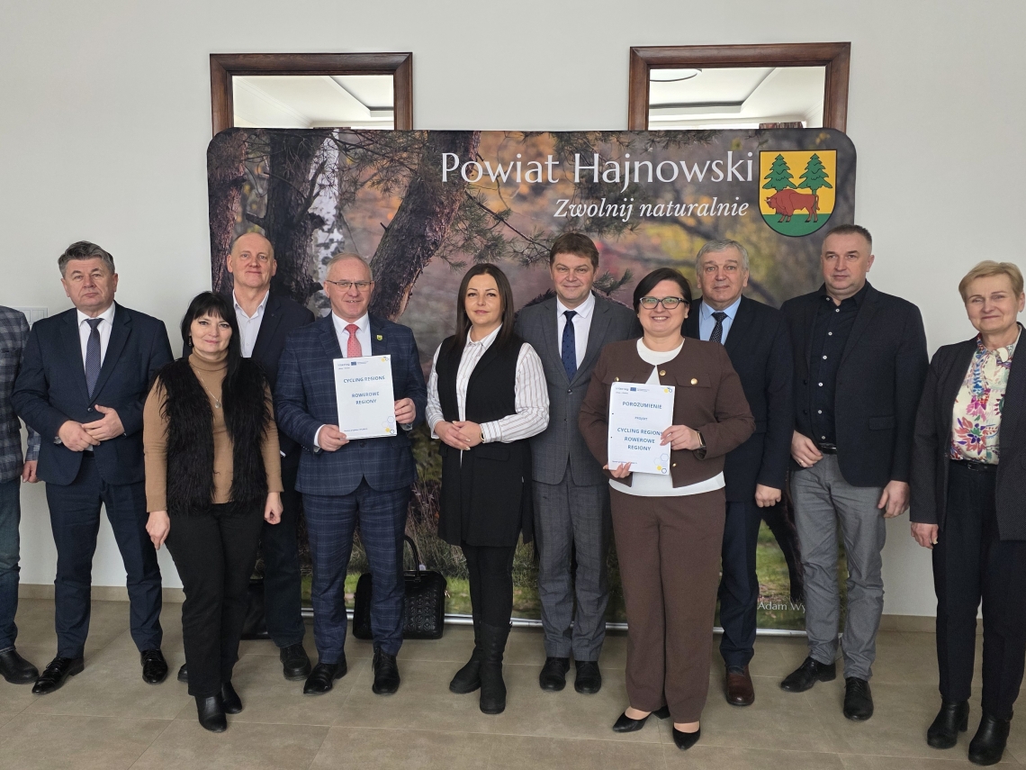 współne zdjęcie przedstawicieli partnerów projektu