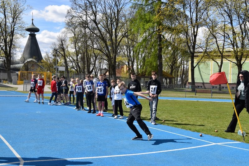 Rzut piłeczką