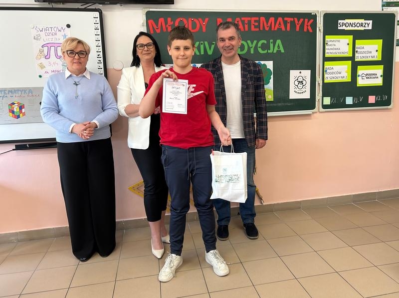 Uczestnicy XIV edycja Miejskiego Konkursu Matematycznego „Młody Matematyk”