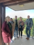 zdjęcie grupowe na wieży widokowej 