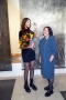 Wystawa Mai Bernaczek w Hajnowskim Domu Kultury- zdjęcie pamiąkowe z autorką wystawy