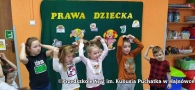 Dzieci podczas zajęc z okazji Międzynarodowego Dnia praw Dziecka.