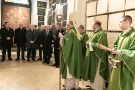 goscie przybyli na uroczystość odsłonięcia tablicy