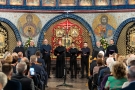 publiczność oraz występujący chór