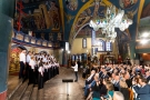 publiczność oraz występujący chór
