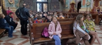 w kościele