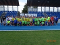 Zdjęcie grupowe wszystkich uczestników turnieju na stadionie OSiR