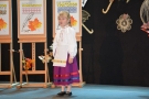 dziewczynka w białoruskim stroju