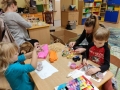 wspólne wykonywanie ozdób