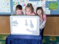 dzieci z grupy Sarenek, podczas różnych aktywności realizowanych w czasie innowacji pedagogicznej.