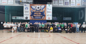 zdjęcie grupowe wszystkich drużyn biorących udział w turnieju