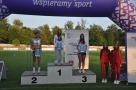 dziewczęta na podium